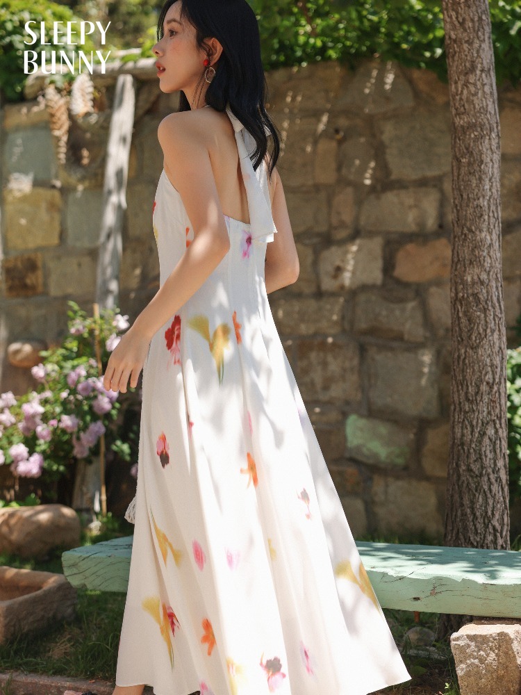 Midi Skirt Floral - ชุดเดรสยาวปานกลางแบบผูกคอสำหรับผู้หญิง สไตล์วันหยุดพักผ่อน ลายดอกไม้ พิมพ์ลาย สำหรับฤดูใบไม้ผลิและฤดูร้อน เอวสูง